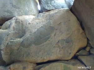 巨石の手積みで作られた　奈良・明日香村の石舞台古墳