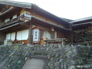 カフェめぐり　五十鈴川河畔の創作料理　伊勢おはらい町「とうふや」