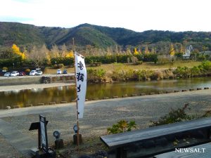 カフェめぐり　五十鈴川河畔の創作料理　伊勢おはらい町「とうふや」