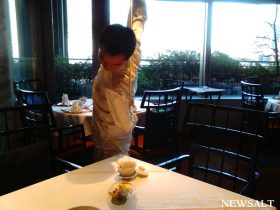 カフェめぐり　茶芸師のパフォーマンスに圧倒！　東京「四川豆花飯荘」