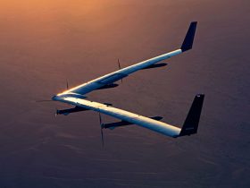 Facebook、太陽光エネルギー飛行機が2回目のテスト飛行に成功