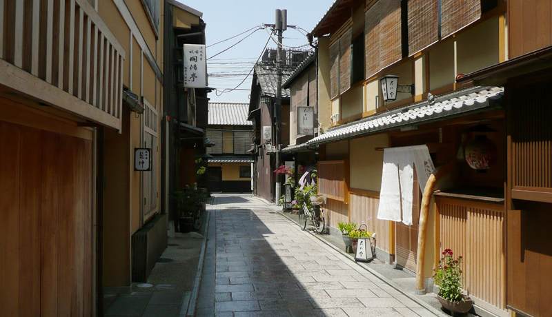 京都市「宿泊税」新設　観光振興など新たな財源に