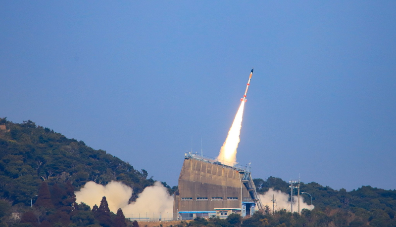 SS-520 5号機の打ち上げに成功。超小型衛星を「たすき」と命名