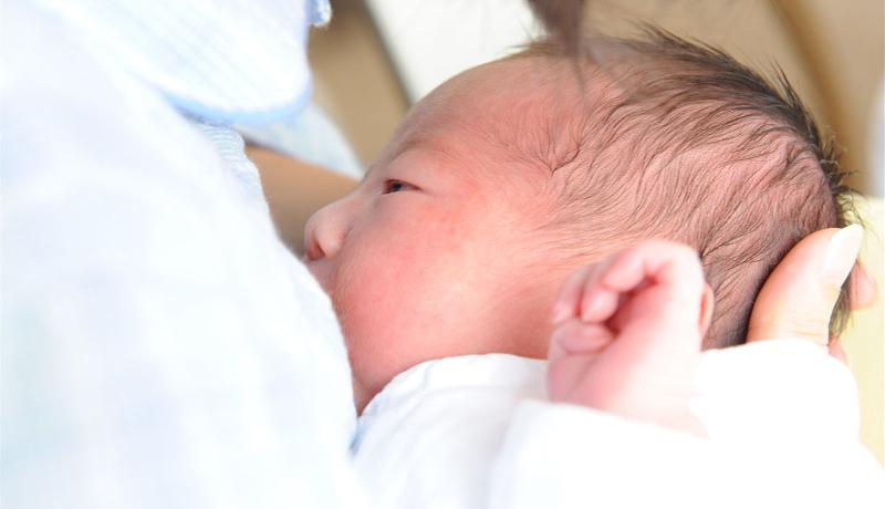 母乳は「最初のワクチン」　ユニセフが母乳育児の重要性を呼びかけ