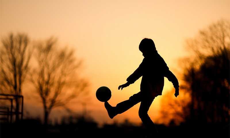 小1の将来の夢　男の子1位は「スポーツ選手」、5位に「研究者」が浮上