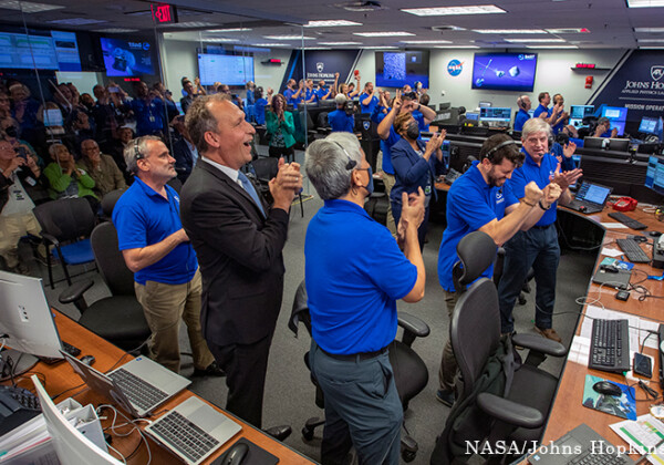 NASAが史上初の惑星防衛テスト「DARTミッション」に成功