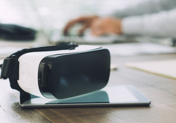 VRを使ったオンライン臨床実習　認知症へのイメージ変化に効果